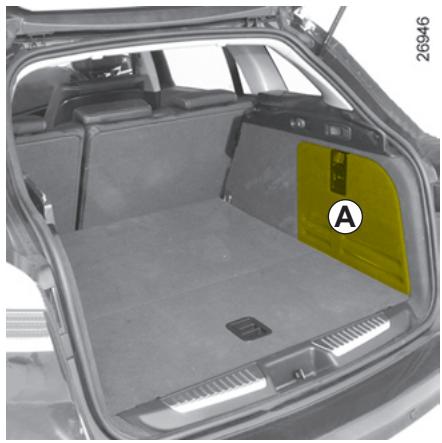 RENAULT LAGUNA 2.0 dCI - FEUX ARRIÈRE : remplacement des lampes (suite) - 1