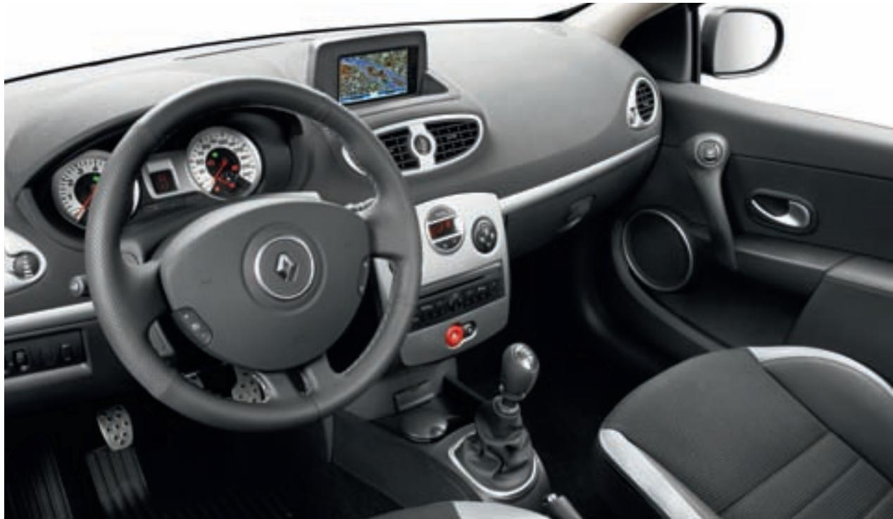 RENAULT CLIO ESTATE - Allure et raffinement - 1