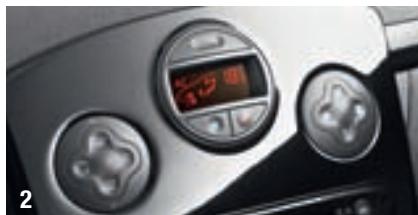 RENAULT CLIO ESTATE - AUTOMATIQUE DU PARE-BRISE - 2