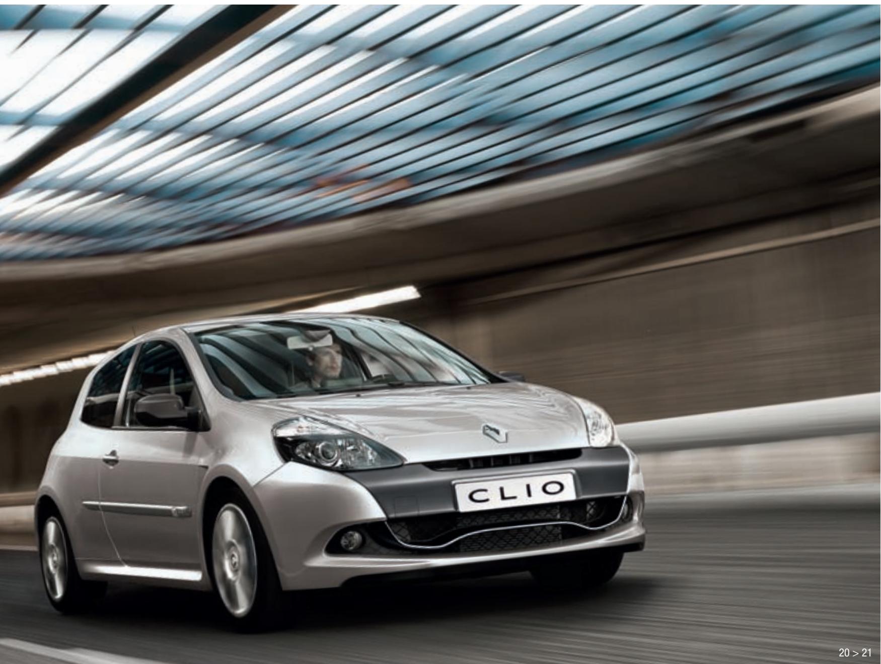 RENAULT CLIO ESTATE - h 00 - 2