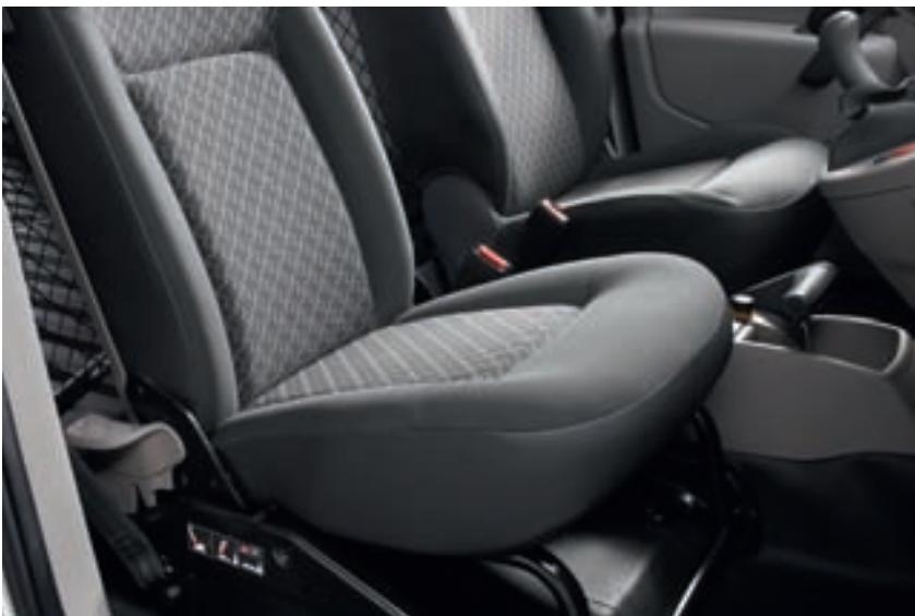 RENAULT KANGOO EXPRESS COMPACT - FONCTIONNALITÉ ET POLYVALENCE - 2