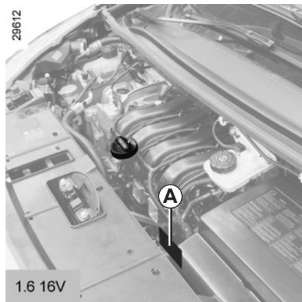 RENAULT SCENIC III RESTYLE - PLAQUES D'IDENTIFICATION MOTEUR (1/2) - 4