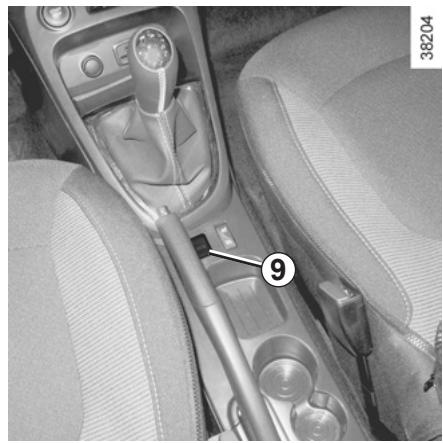 RENAULT CAPTUR 2013 - Mise en service ou arrêt de l'air conditionné - 1