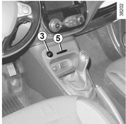 RENAULT CAPTUR 2013 - Odeur persistante de carburant - 1