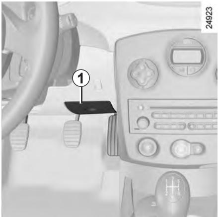 RENAULT CLIO 3 2010 - FUSIBLES (1/2) - 1