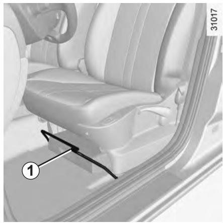 RENAULT CLIO 3 2010 - Accès aux places arrière version trois portes - 1