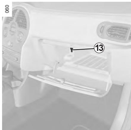 RENAULT GRAND MODUS 2011 - RANGEMENTS, AMÉNAGEMENTS HABITACLE (4/5) - 2