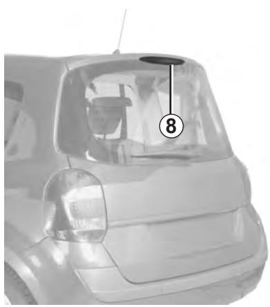 RENAULT GRAND MODUS 2011 - FEUX ARRÈRE ET LATERAUX : remplacement des lampes (2/2) - 1
