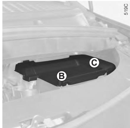 RENAULT GRAND MODUS 2011 - Accès à la batterie - 1