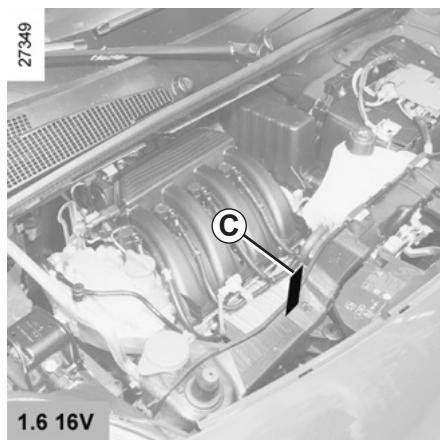 RENAULT KANGOO BE BOP 2011 - PLAQUES D'IDENTIFICATION MOTEUR - 3