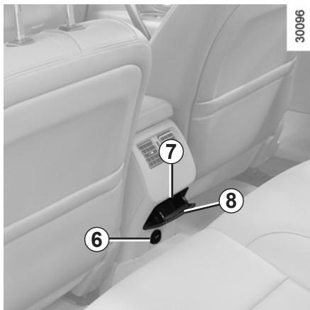 RENAULT LATITUDE 2011 - Prise d'accessoires 5, 6 - 2