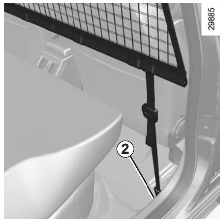 RENAULT MEGANE 3 2013 - Pose du filet de séparation derrière les sièges avant - 1
