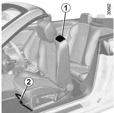 RENAULT MEGANE CC 3 2012 - ACCÈS AUX PLACES ARRIÈRE - 1