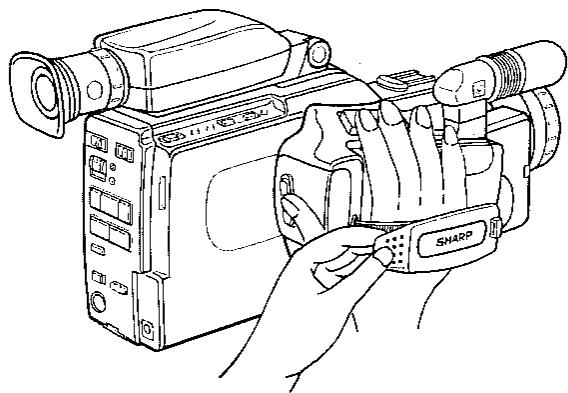 SHARP VL-C8000S - Réglage de la lanière de maintien - 1