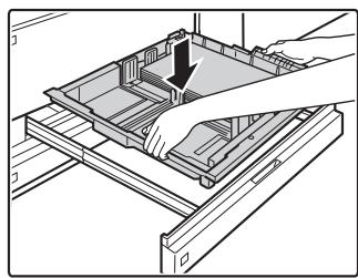 SHARP MX-M850 - Posez le module sur le cadre. - 1