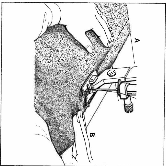 HUSQVARNA 5710 - Changing the snap-on presser foot - 2