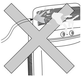DELONGHI PINGUINO PAC 10 - CLEANING THE EXTERNAL UNIT - 1