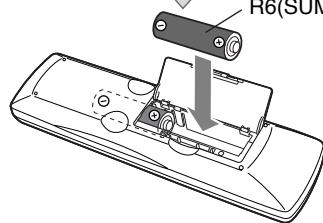 JVC CA-HXGD8E - Stap 2: Plaatsen van batterijen in de afstandsbediening - 2