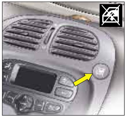 CITROEN XSARA PICASSO - Après débranchement de la batterie ou en cas de dysfonctionnement, vous devez réinitialiser la fonction antipincement : - 3