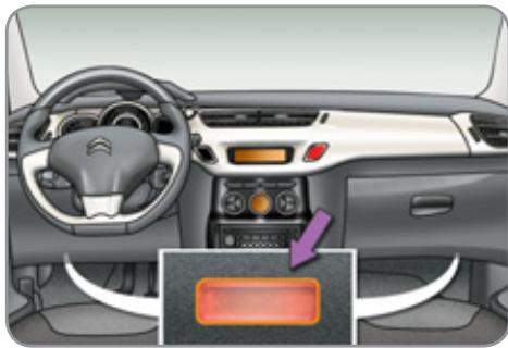 CITROEN C3 II - Éclairage interieur - 4