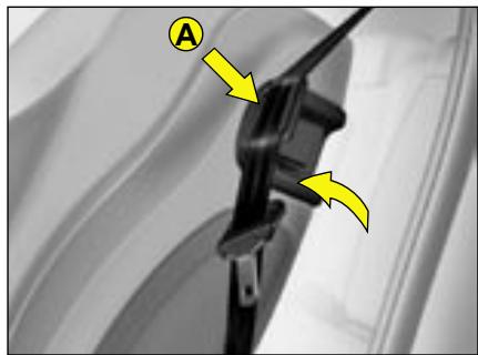 CITROEN C4 1 2006 - Réglage de la ceinture en hauteur (Modèle 5 portes) - 1