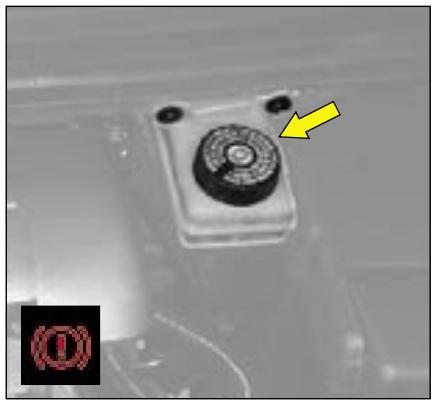 CITROEN C4 1 2006 - Réservoir liquide de freins - 1