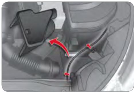 CITROEN C4 2 2010 - Accès aux lampes - 1