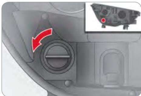 CITROEN C4 2 2010 - Changement des indicateurs de direction - 2