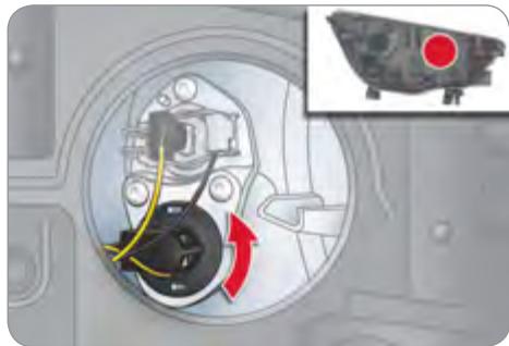 CITROEN C4 2 2010 - Changement des indicateurs de direction - 7