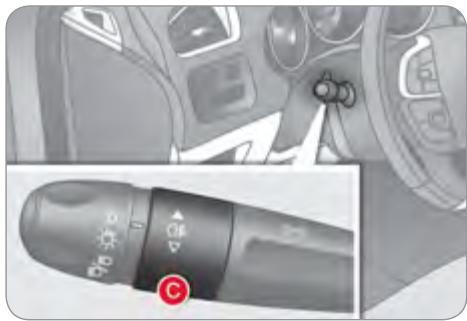 CITROEN C4 2 2010 - Modèle avec feux antibrouillard arrière seuls - 1