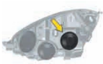 CITROEN GRAND C4 PICASSO 2009 - Changement des feux de croisement - 1