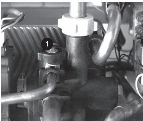 SAUNIER DUVAL ISOTWIN F24E - Réglage du débit du circuit chauffage - 1