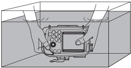 OLYMPUS PT-042 - Lave la caja con agua pura. - 1