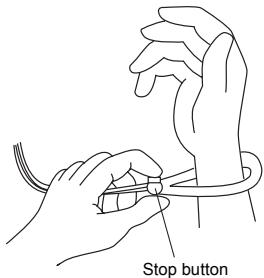 OLYMPUS PT-047 - How to use the hand strap - 1