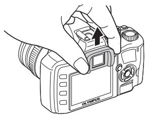 OLYMPUS PT-E03 - Retirer l'oeillere de I'appareil photo numérique. - 1