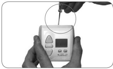 SOMFY CHRONIS RTS - Suppression de l'horloge d'origine (facultatif) - 1