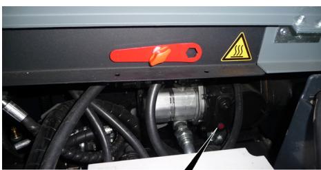 KARCHER KM 150 500 R BP - Déplacement de la balayeuse sans autopropulsion - 1