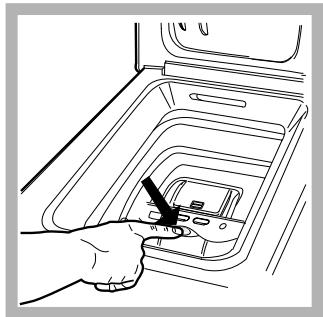 HOTPOINT AVTF 129 - How to open and shut the drum - 2