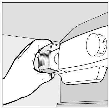 HOTPOINT BO 2324 AAI - Avant de nettoyer votre réfrigérateur, débranchez toujours la fiche de la prise de courant. - 1