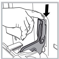 HOTPOINT FK 104 P 0 X/ HA - Per smontare la porta con le cerniere soft closing\*: - 6