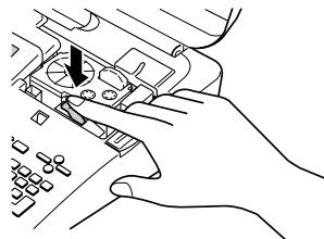 CASIO CW-L300SG - Orifice du bouton de libération de la tête d'impression - 1
