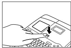 CASIO KL-750E - Pour charger une cassette de bande - 1