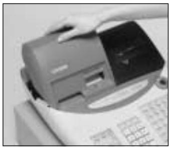 CASIO TE-2000 - Pour installer le rouleau de papier du journal - 12