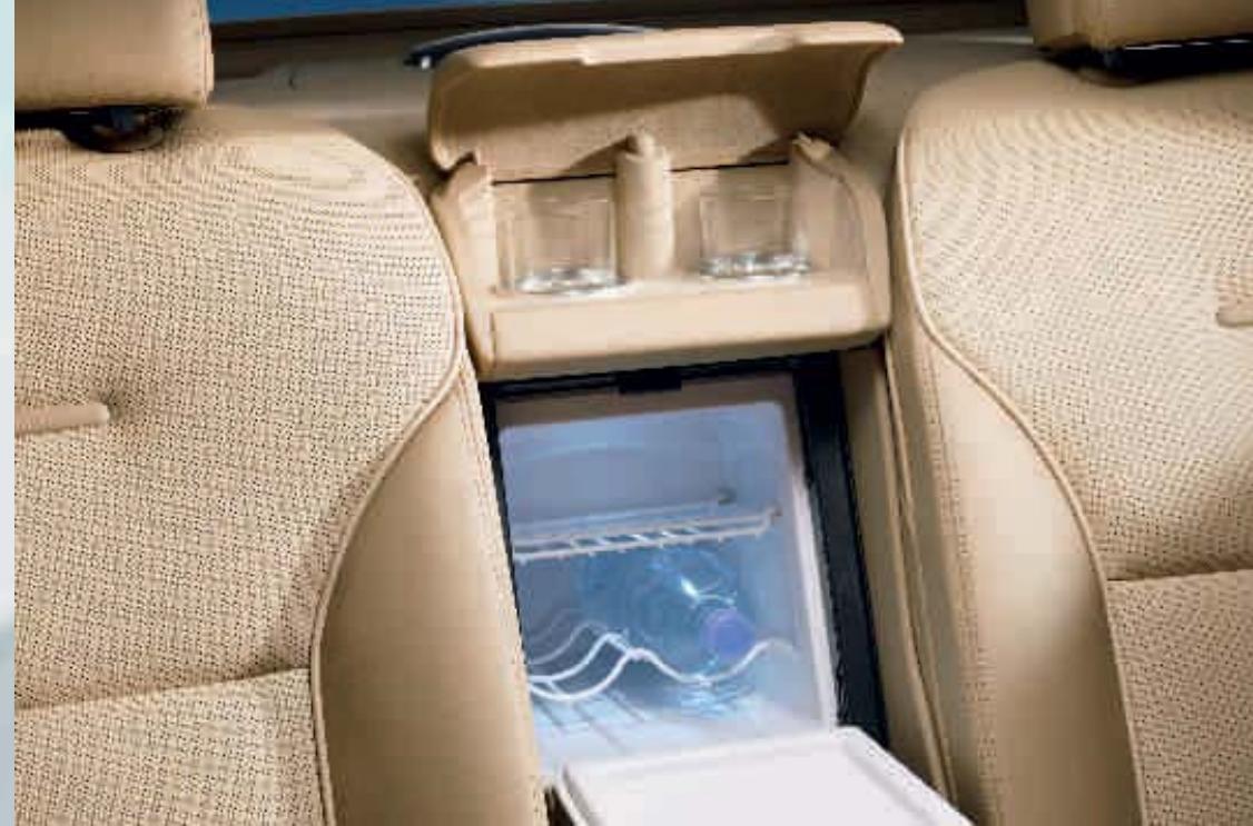 AUDI A8 W12 - Audi A8 12 cylinders : - 9