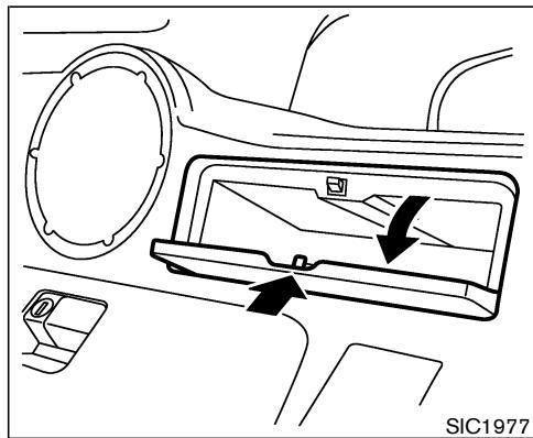 NISSAN 350Z 2004 - ATTENTION - 1