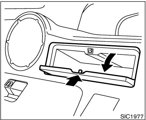 NISSAN 350Z 2005 - ATTENTION - 1