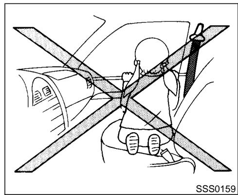 NISSAN MAXIMA 2002 - ATTENTION - 3