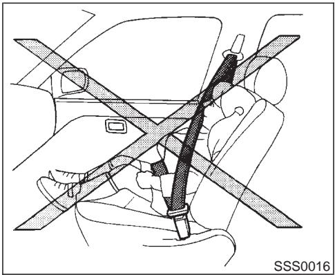 NISSAN MAXIMA 2002 - ATTENTION - 3