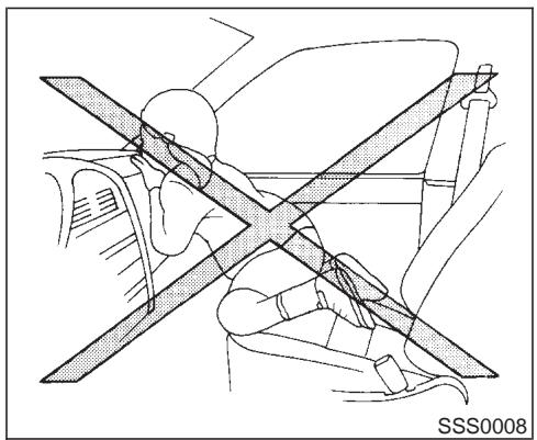 NISSAN MAXIMA 2002 - ATTENTION - 4