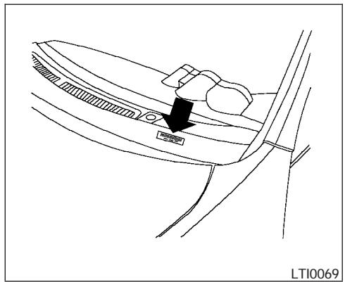 NISSAN MAXIMA 2005 - IDENTIFICATION DU VÉHICULE - 1